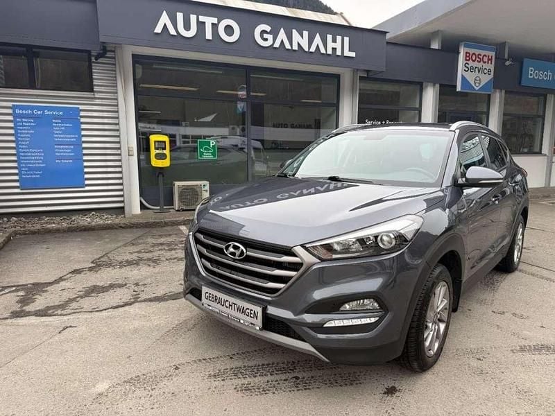 Gebraucht Hyundai Tucson GO! 136 PS (100 kW) 2016 Grau SUV