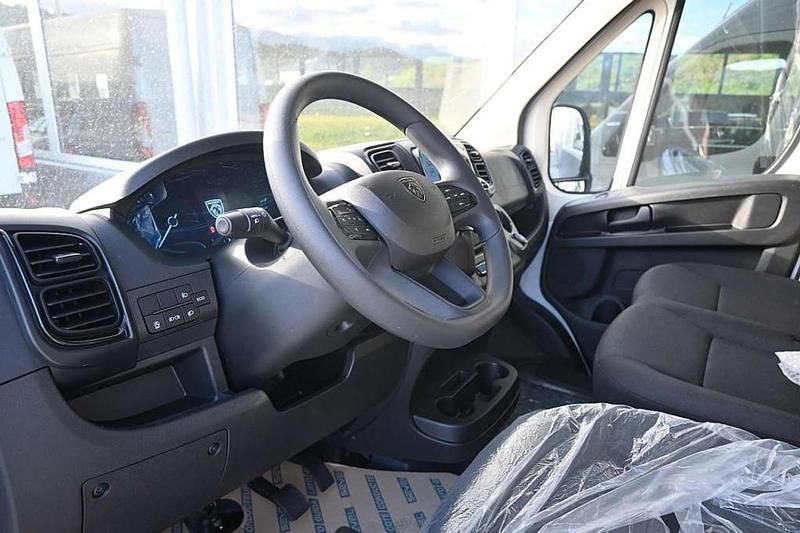 Neu Peugeot Boxer S 140 PS (102 kW) 2025 Weiß Van