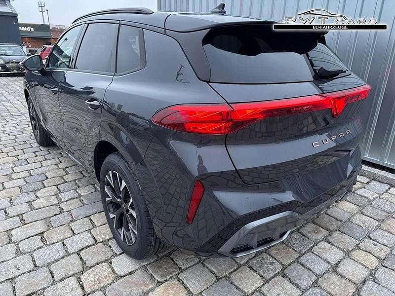 Neu Cupra Terramar 150 PS (110 kW) 2025 Grau SUV