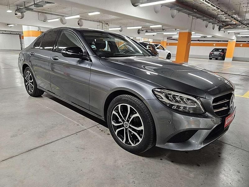 Gebraucht Mercedes C180 122 PS (89 kW) 2019 Grau Limousine