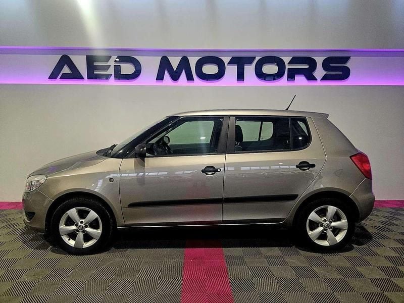 Gebraucht Skoda Fabia Classic 60 PS (44 kW) 2012 Grau Limousine