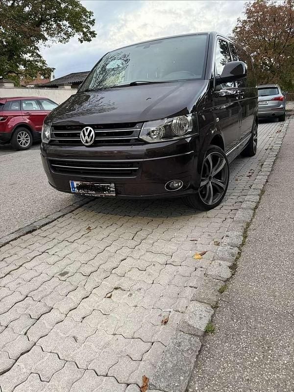 Gebraucht VW Multivan Highline 179 PS (131 kW) 2013 Van
