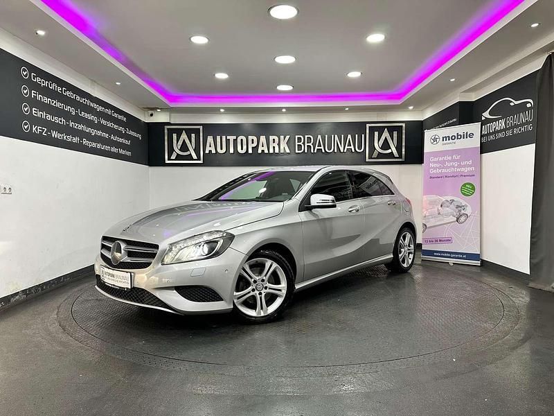 Grau Gebraucht 2013 Mercedes A200 Style Kleinwagen | € 14.499 - Bild 1/4