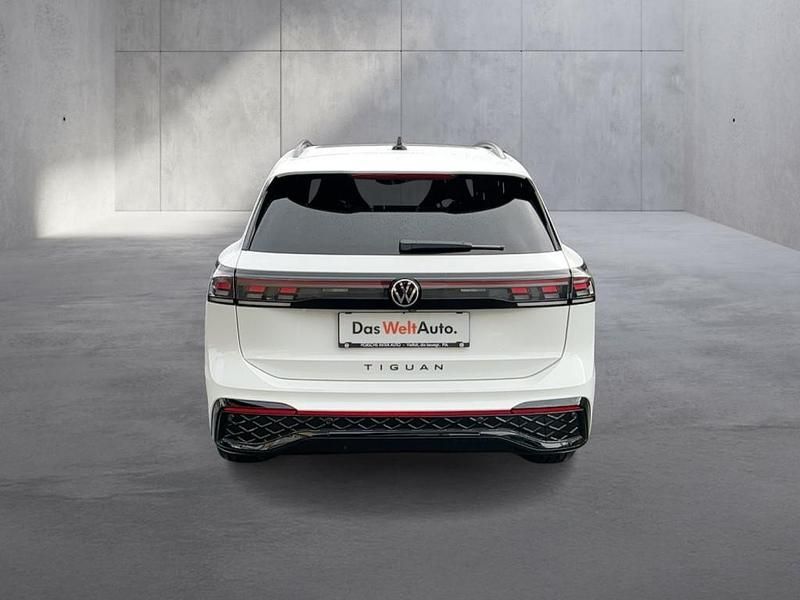 Neu VW Tiguan Sport 193 PS (141 kW) 2025 Weiss  normal SUV
