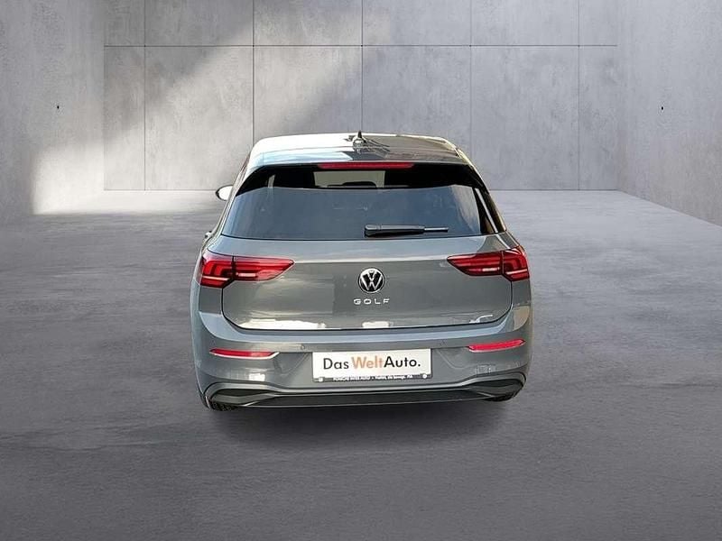 Gebraucht VW Golf VIII 116 PS (85 kW) 2025 Grau Limousine
