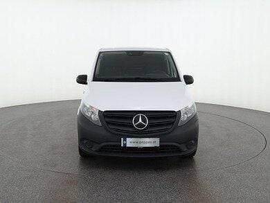 Gebraucht Mercedes e-Vito 85 kW (116 PS) 2023 Weiß Van / Kleinbus