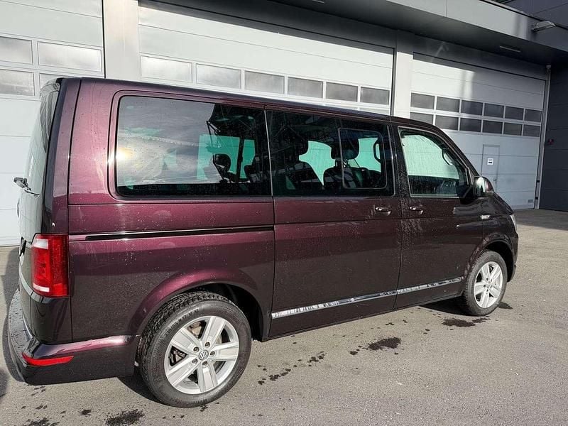 Violett Gebraucht 2016 VW Multivan Edition Van | € 33.000 (Teuer) - Bild 1/4