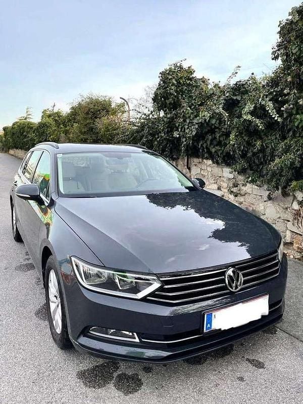 Gebraucht VW Passat 150 PS (110 kW) 2018 Grau Kombi