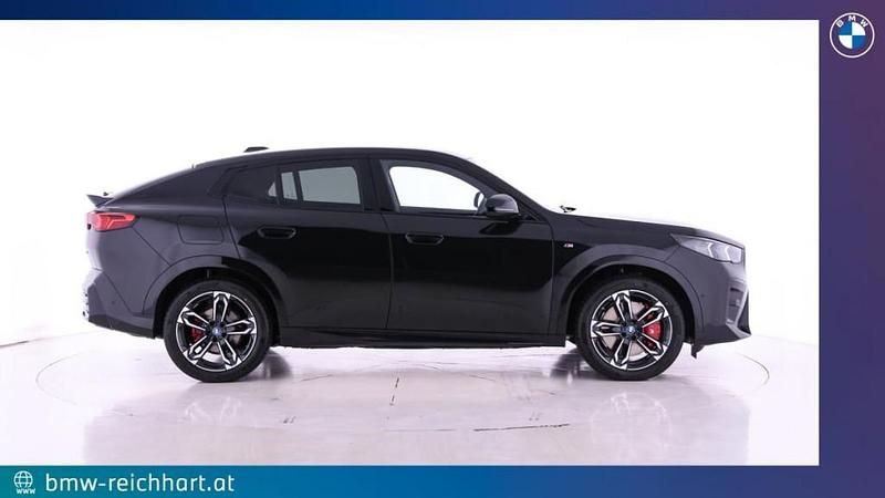 Gebraucht BMW iX2 Shadowline 150 kW (204 PS) 2025 Saphirschwarz SUV