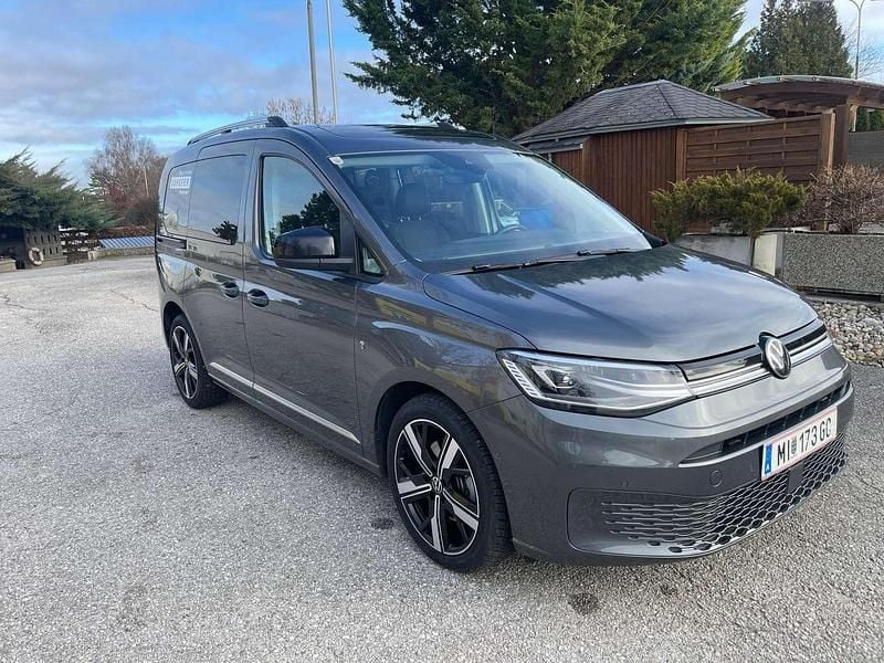 Grau Gebraucht 2022 VW Caddy Style Van / Kleinbus | € 23.990 (Superpreis) - Bild 1/4