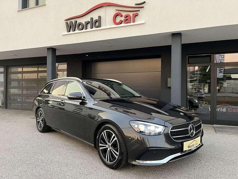 Grau Gebraucht 2020 Mercedes E220 Avantgarde Kombi | € 32.990 (Fairer Preis) - Bild 1/4