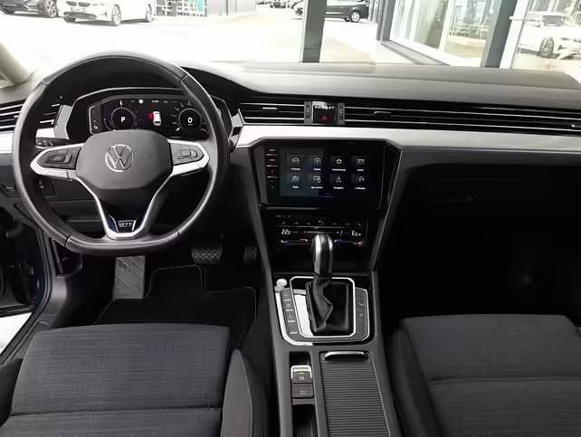 Gebraucht VW Passat GTE 156 PS (114 kW) 2022 Aquamarinblaumetallic Kombi