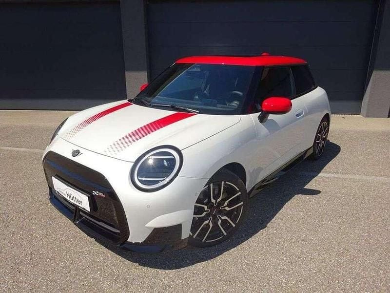 Weiß Gebraucht 2024 Mini Cooper SE Kleinwagen | € 37.750 (Fairer Preis) - Bild 1/4