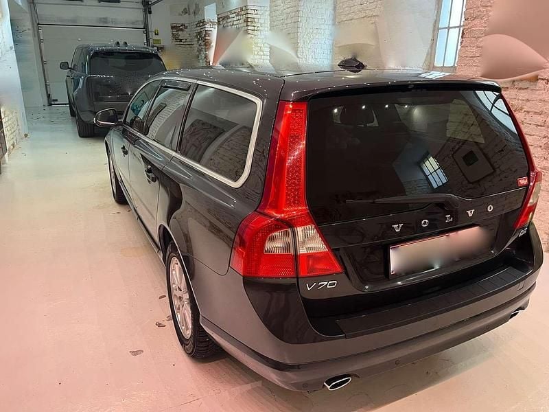 Gebraucht Volvo V70 Momentum 205 PS (150 kW) 2010 Grau Kombi