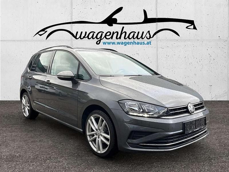 Gebraucht VW Golf VII Comfortline 116 PS (85 kW) 2020 Grau Limousine