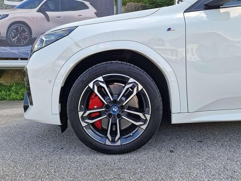 Gebraucht BMW iX2 Shadowline 224 kW (305 PS) 2024 Weiß SUV