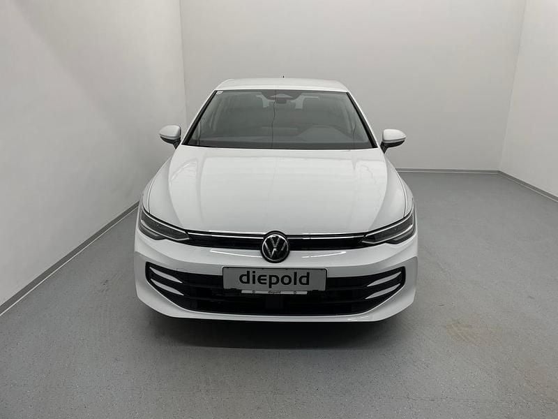 Neu VW Golf VIII 115 PS (84 kW) 2026 Weiss  normal