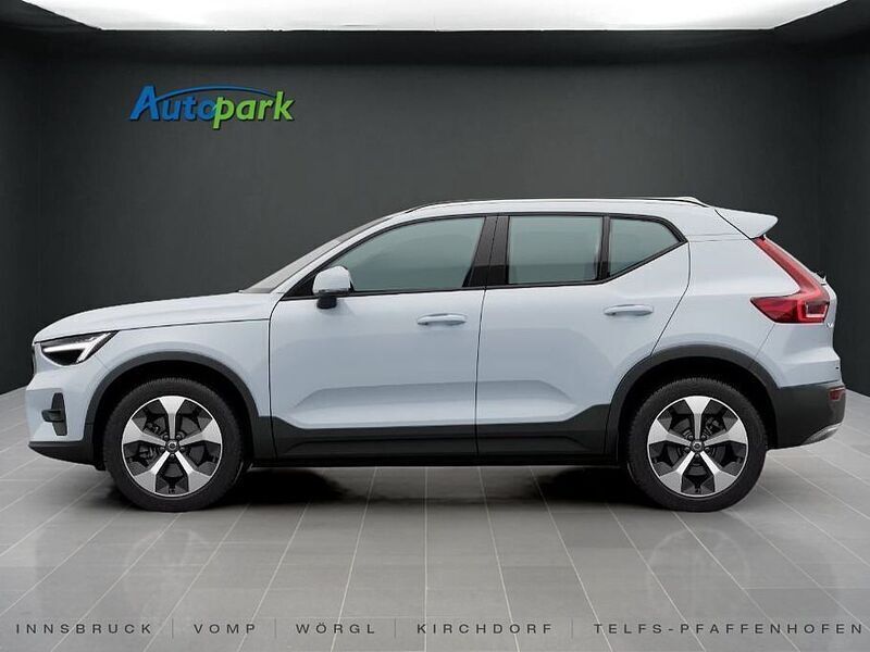 Gebraucht Volvo XC40 Core 129 PS (94 kW) 2024 Blau SUV