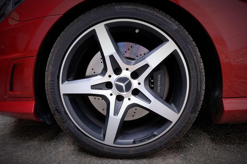 Gebraucht Mercedes SLK350 AMG 306 PS (225 kW) 2014 Rot Cabrio