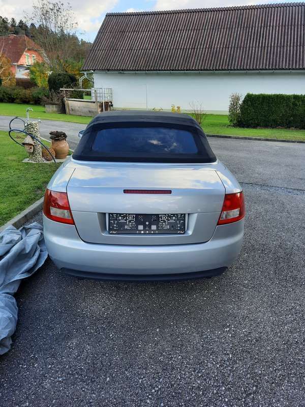 Gebraucht 2003 Audi A4 Cabriolet Cabrio | € 7.499 - Bild 1/4