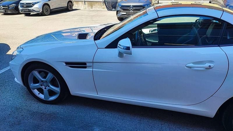 Gebraucht Mercedes SLK200 184 PS (135 kW) 2015 Weiß Cabrio