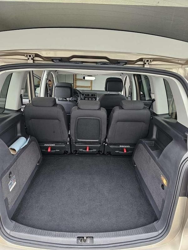 Gebraucht VW Touran 105 PS (77 kW) 2013 Gelb Van / Kleinbus