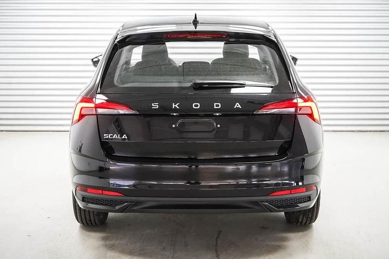 Neu Skoda Scala Selection 116 PS (85 kW) 2025 Kleinwagen