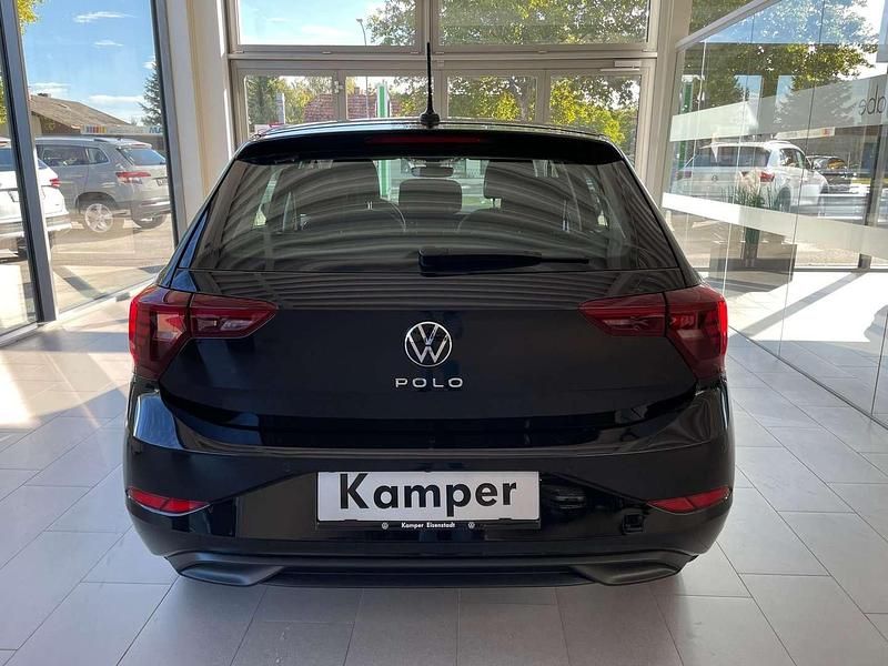 Gebraucht VW Polo Life 95 PS (69 kW) 2023 Schwarz  metallicperleffektno Limousine