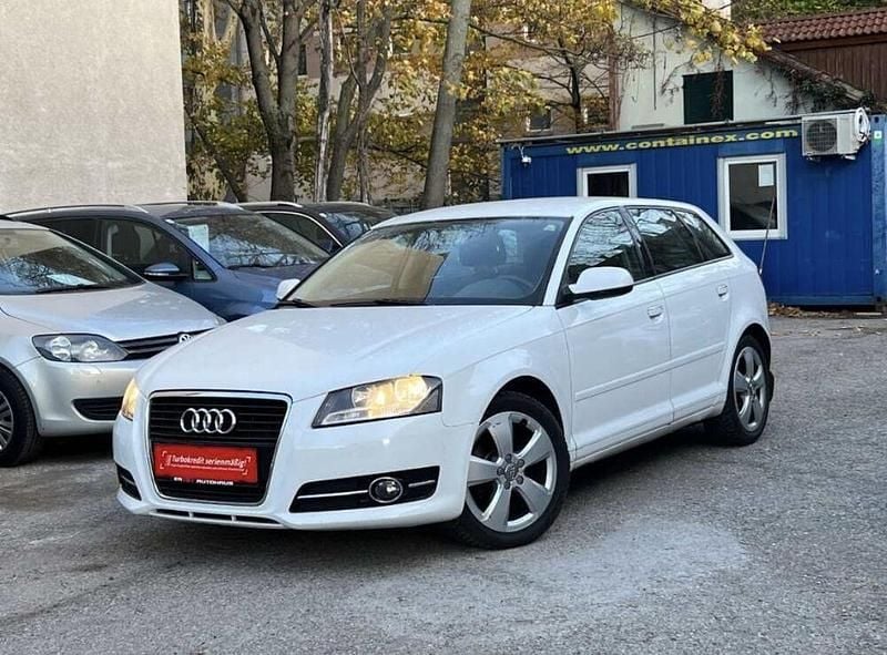 Gebraucht Audi A3 105 PS (77 kW) 2013 Limousine