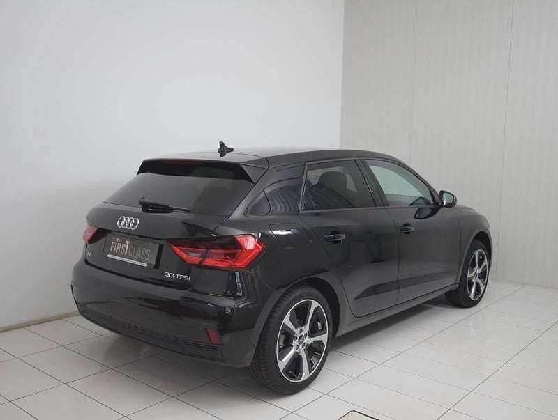 Neu Audi A1 116 PS (85 kW) 2025 Schwarz Kleinwagen