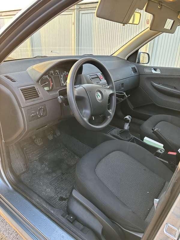 Gebraucht Skoda Fabia Ambiente 54 PS (39 kW) 2007 Limousine