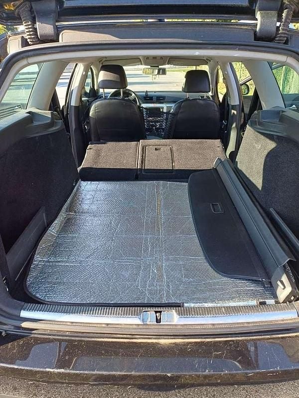 Schwarz Gebraucht 2008 VW Passat Highline Kombi | € 2.900 (Fairer Preis) - Bild 1/4