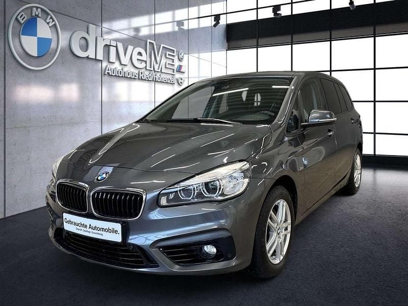 Grau Gebraucht 2018 BMW 218 Sport Line Kombi | € 17.900 (Guter Preis) - Bild 1/4