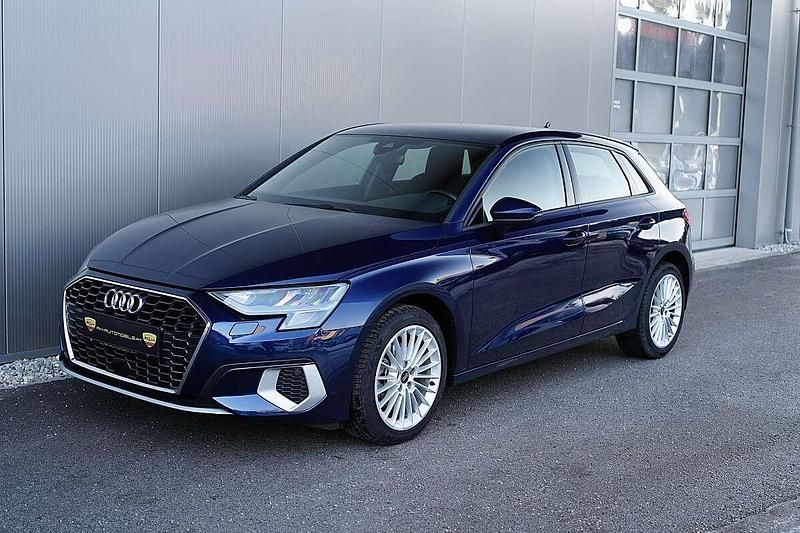 Gebraucht Audi A3 Advanced 116 PS (85 kW) 2022 Blau Limousine