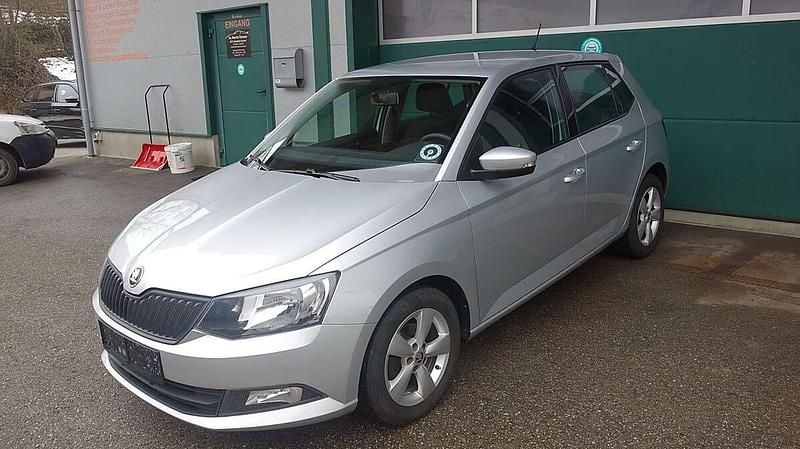 Gebraucht Skoda Fabia Active 95 PS (69 kW) 2017 Silber Limousine