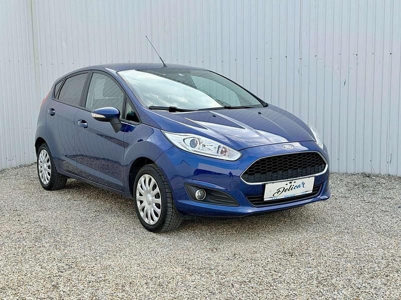 Gebraucht Ford Fiesta Celebration 82 PS (60 kW) 2017 Blau Kleinwagen