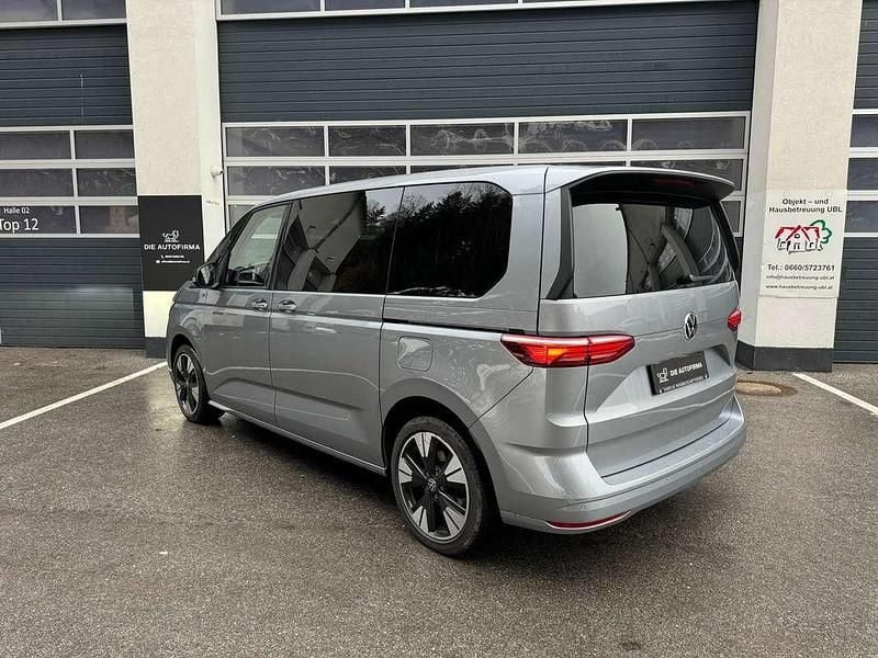 Gebraucht VW Multivan Life 150 PS (110 kW) 2022 Blau Van