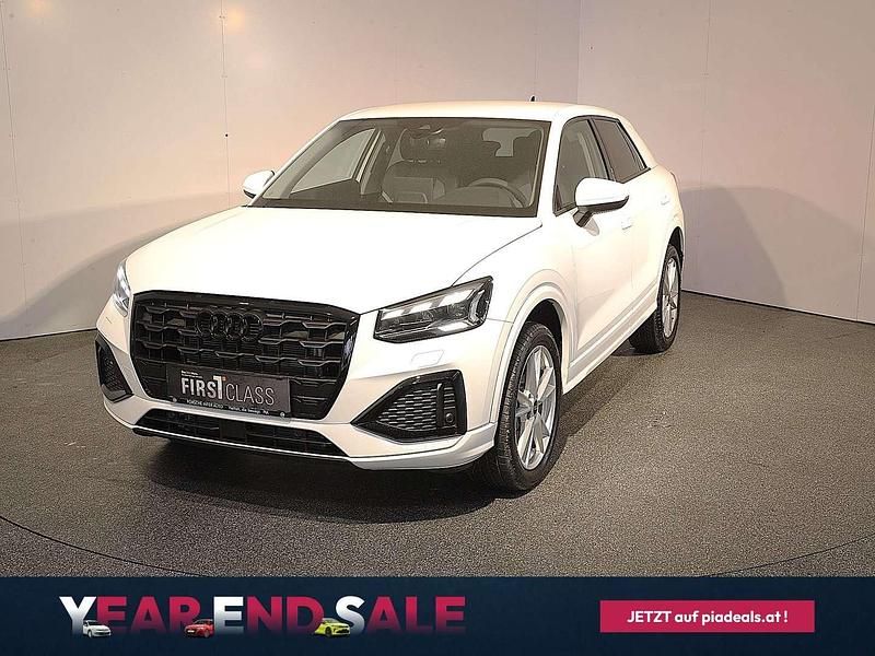 Weiss normal Gebraucht 2025 Audi Q2 Admired SUV | € 35.480 (Teuer) - Bild 1/4