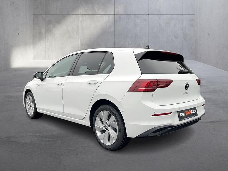 Neu VW Golf VIII 115 PS (84 kW) 2026 Weiss  normal Limousine