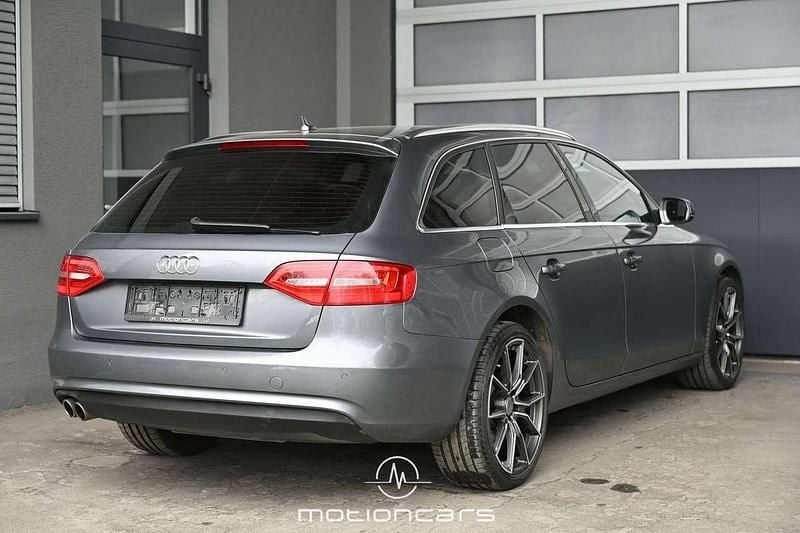Gebraucht Audi A4 Basis 150 PS (110 kW) 2013 Grau Kombi