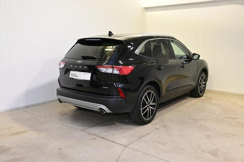 Gebraucht Ford Kuga Titanium 152 PS (111 kW) 2022 Schwarz  metallic SUV