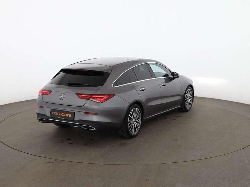 Gebraucht Mercedes CLA200 Progressive 150 PS (110 kW) 2022 Grau Kombi