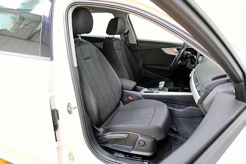 Gebraucht Audi A4 Ambiente 136 PS (100 kW) 2020 Weiß Kombi