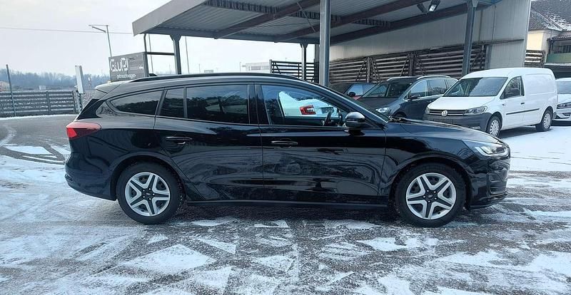 Gebraucht Ford Focus 120 PS (88 kW) 2022 Schwarz Kombi