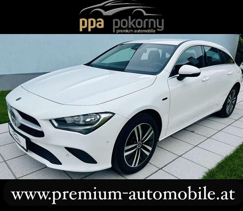 Weiß Gebraucht 2021 Mercedes CLA250 Shooting Brake Kombi | € 24.990 (Superpreis) - Bild 1/3