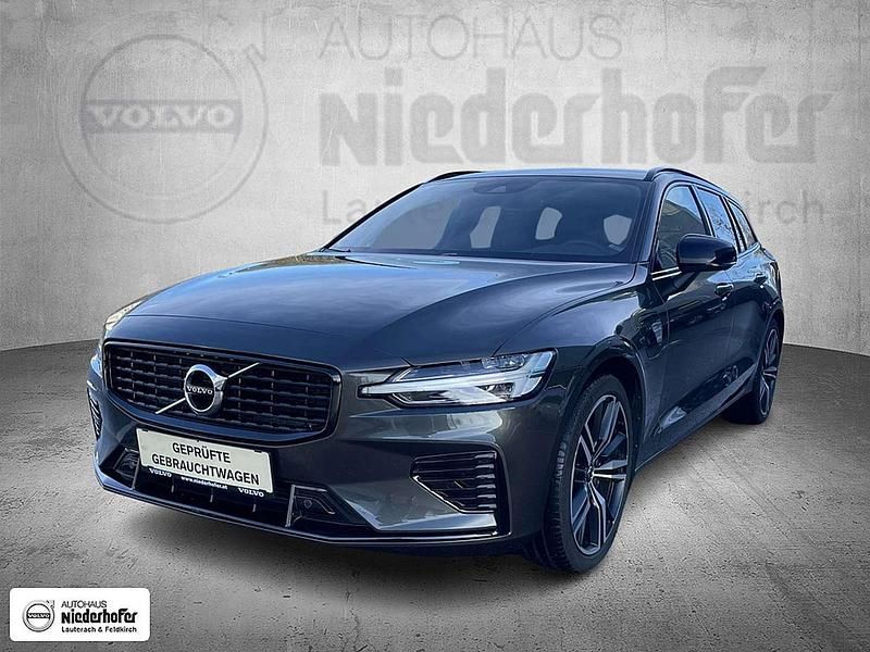 Grau Gebraucht 2022 Volvo V60 R-Design Kombi | € 46.900 - Bild 1/4