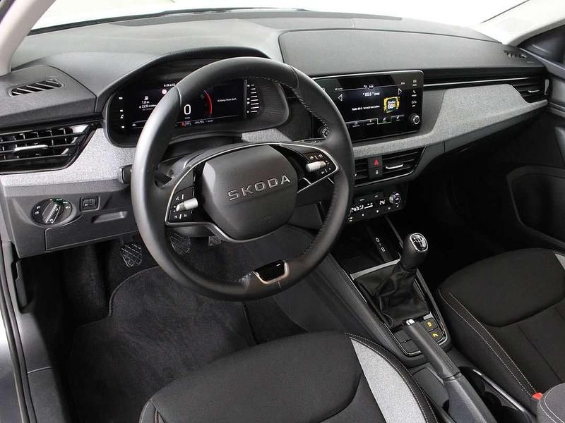 Gebraucht Skoda Scala Selection 95 PS (69 kW) 2025 Grau Kleinwagen