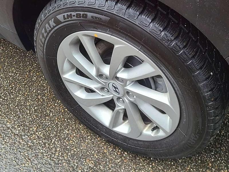 Gebraucht Hyundai Tucson 136 PS (100 kW) 2019 Rot SUV