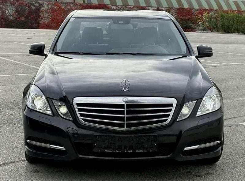 Gebraucht Mercedes E350 Avantgarde 264 PS (194 kW) 2012 Limousine