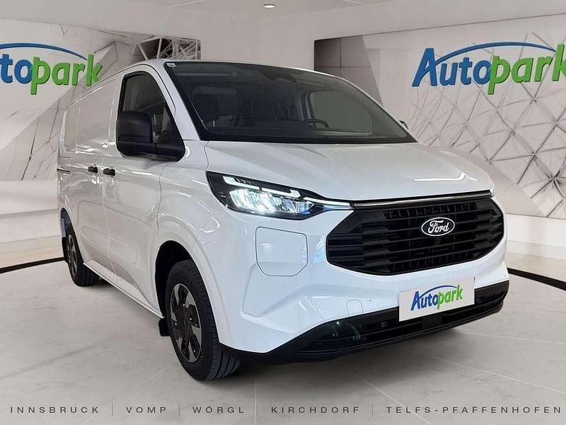 Gebraucht Ford Transit Custom Trend 233 PS (171 kW) 2025 Weiß Van